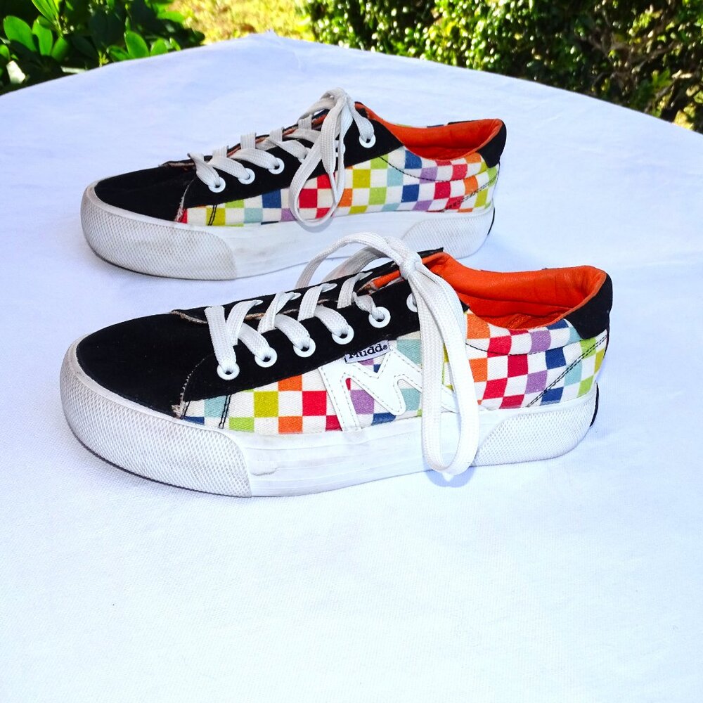 Mudd Women’s Size 8.5 Checkered Casual Shoes Sneakers Multicolor.